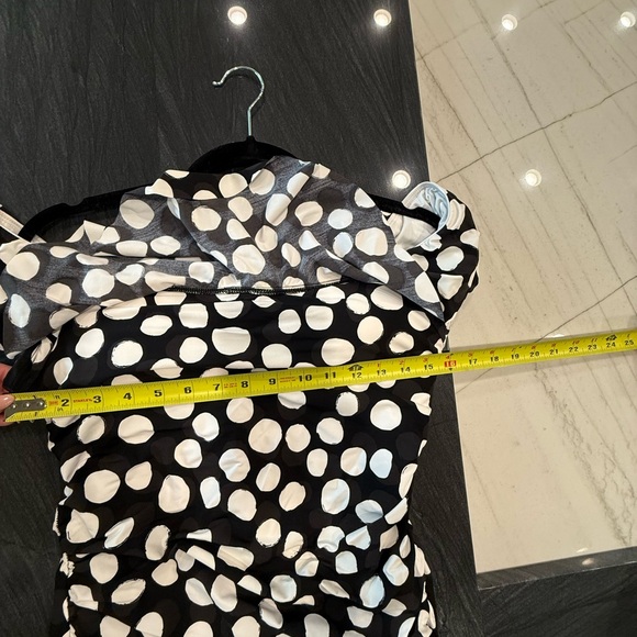 LA BLANCA one-piece swimming suit. Black and white polka dot. - Picture 12 of 13